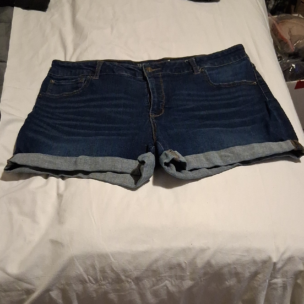 Time and Tru Dark Blue Jean Shorts
